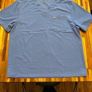 Figs Men's Short Sleeve Blue V-Neck Scrub Tops